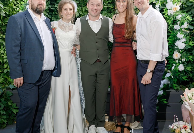 Ведущий Денис Колесников - слайд 19