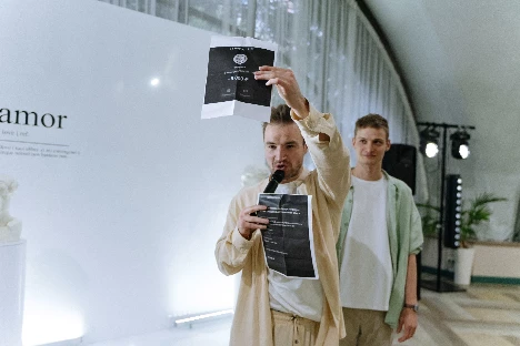 Ведущий Никита Малышев - фото 18