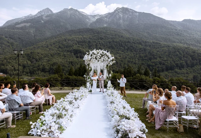 Ведущий Никита Малышев - фото 3