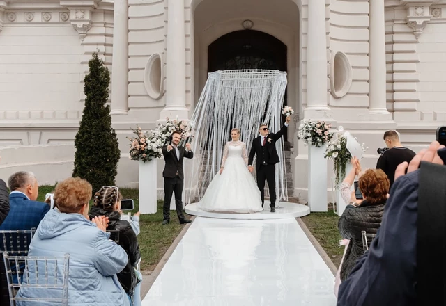 Ведущий Никита Малышев - слайд 9