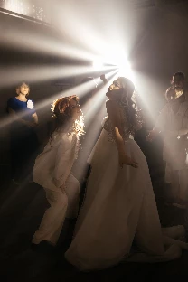 Ведущая Катя Водопьянова - фото 11