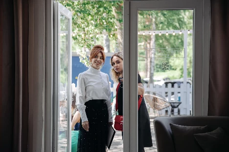 Ведущая Катя Водопьянова - фото 20