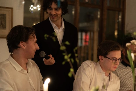 Ведущий камерных свадеб Тимур Султанов - фото 5