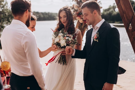 Ведущий камерных свадеб Тимур Султанов - фото 8