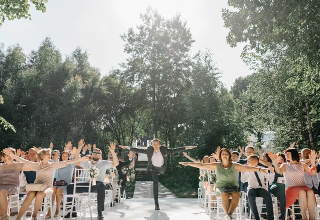 Ведущий камерных свадеб Тимур Султанов - слайд 2