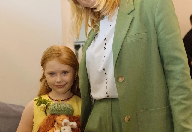 Ведущая, с которой тепло Александра Карсо - слайд 15