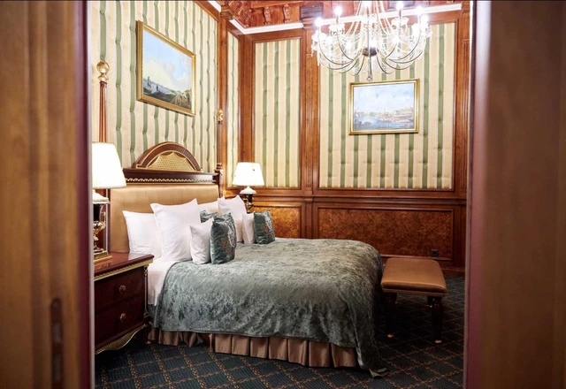 Бутик Отель «Дворец Трезини» Проживание для молодоженов и гостей - фото 7