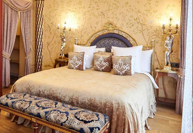 Бутик Отель «Дворец Трезини» Проживание для молодоженов и гостей - фото 3