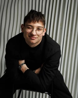 Ведущий Дмитрий Торопин - фото 11