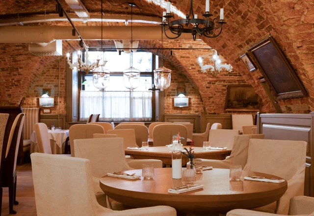 Ресторан «Таможня» Основной зал - фото 10