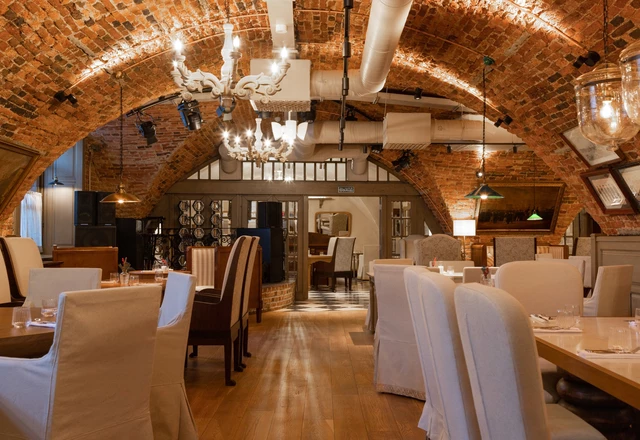 Ресторан «Таможня» Основной зал - фото 11