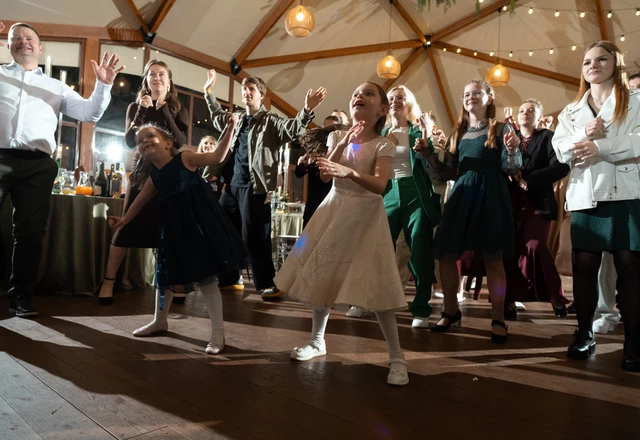 Ведущая Загородникова Юлия - слайд 4