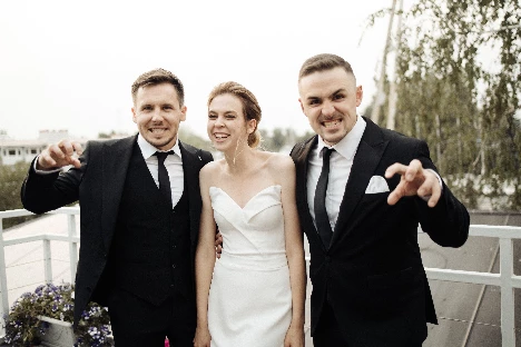 Ведущий с гитарой Сергей Веслополов - фото 6