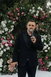 Ведущий с гитарой Сергей Веслополов - фото 4