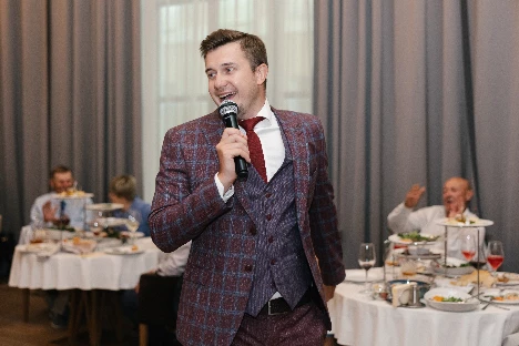 Ведущий-актер Алексей Красовский - фото 6