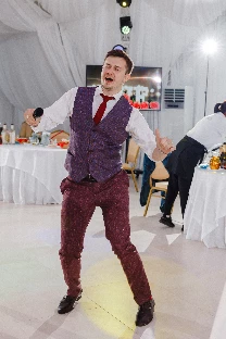 Ведущий-актер Алексей Красовский - фото 17