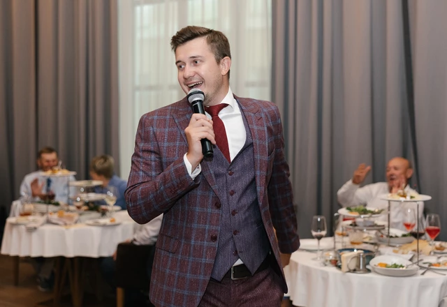 Ведущий-актер Алексей Красовский - фото 5