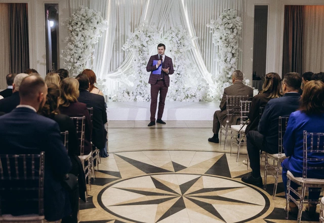 Ведущий-актер Алексей Красовский - слайд 17