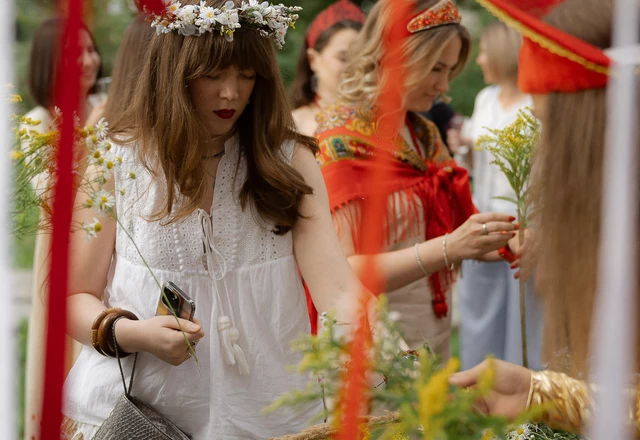 Фотограф Афина Ефимова - эмоции, пленка, репортаж | A la Russe Витя и Катя  - фото 295