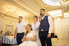    Ведущий Михаил Зубарев - фото 18