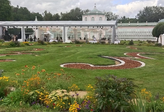 Усадьба Кусково Шатер на Партере
