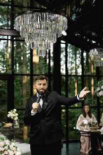 Ведущий Артем Палыч - фото 13