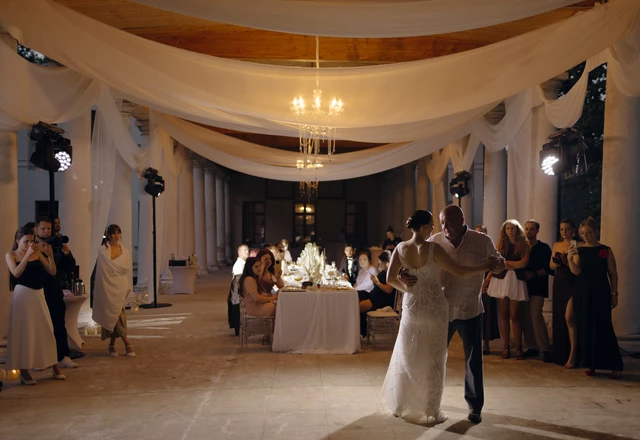 Ведущий Артем Палыч - фото 6