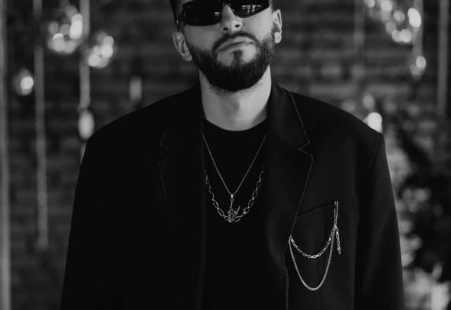 Ведущий Артем Палыч - слайд 19