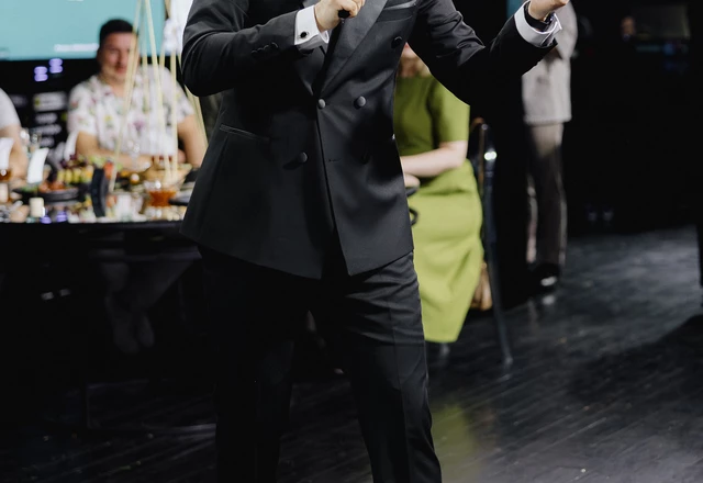 Ведущий Артем Палыч - слайд 20