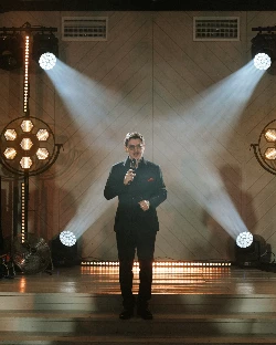 Ведущий Илья Рябов - фото 14