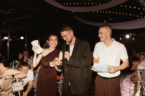 Ведущий Евгений Устьян - фото 17