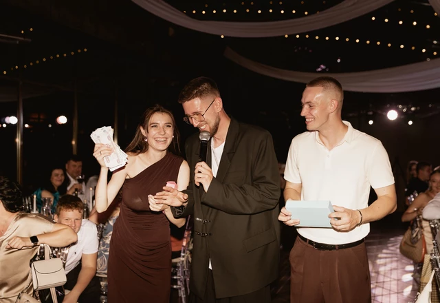 Ведущий Евгений Устьян - слайд 16