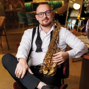 Ведущий Ярослав Никонов - фото 3