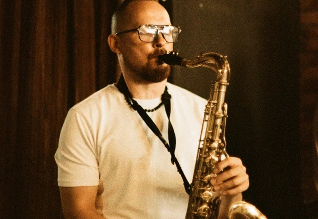 Ведущий Ярослав Никонов - слайд 13