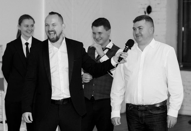 Ведущий Ярослав Никонов - слайд 9