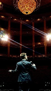 Ведущий Никита Малышев - фото 6