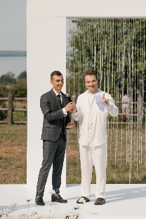 Ведущий Никита Малышев - фото 20