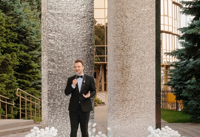 Ведущий Никита Малышев - слайд 12