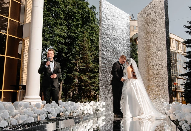 Ведущий Никита Малышев - фото 2