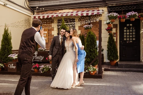 Ведущий Евгений Цветков - фото 10