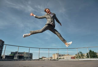 Ведущий Евгений Цветков - слайд 17