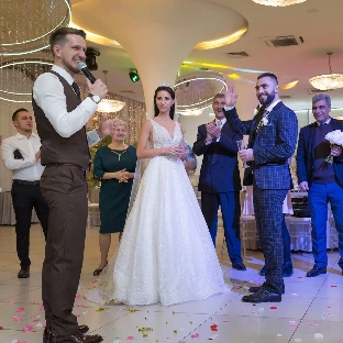 Ведущий Владимир Блинов - фото 16