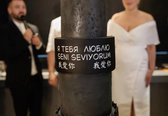 Ведущий Евгений Медведев - слайд 20