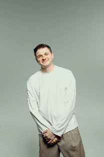 Ведущий Андрей Золотухин - фото 6