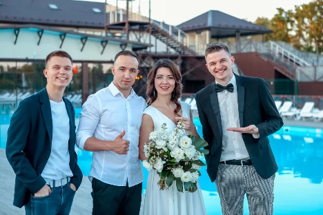 Ведущий Андрей Золотухин - фото 16