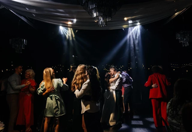 Ведущий Андрей Золотухин | Вячеслав и Марина  - фото 1082