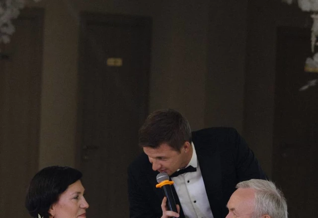 Ведущий Андрей Золотухин | Даниил и Елизавета  - фото 1185