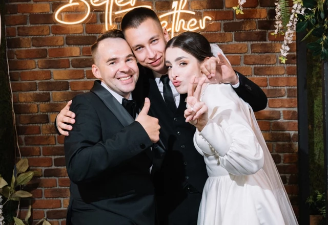 Энергичный Ведущий – Игорь Кропи - слайд 1