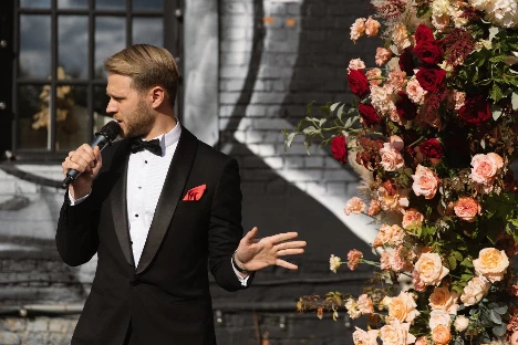 Ведущий Сергей Тарачанов - фото 20