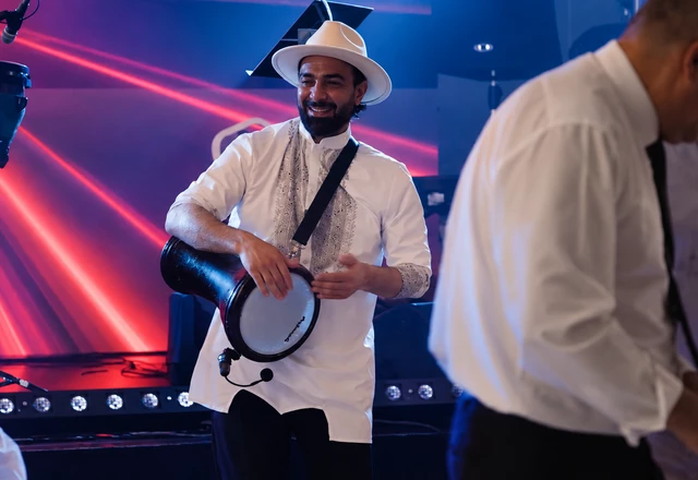 SV EVENT SHOW | DJ × LIVE DRUMS - слайд 5